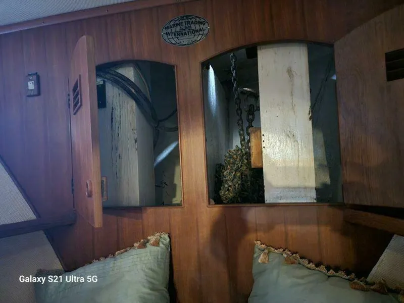 Slide: The Image of Marine Trader Wide Body 1987 - 4537956