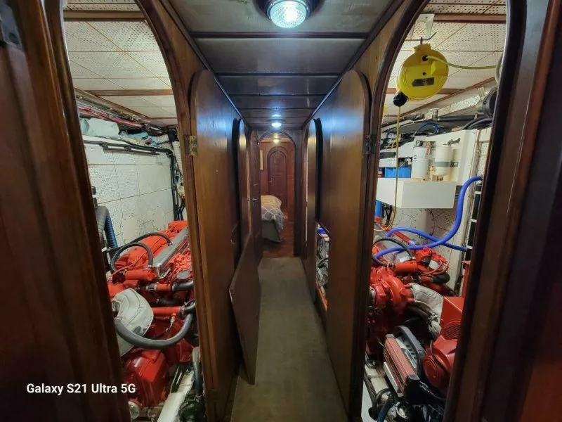 Slide: The Image of Marine Trader Wide Body 1987 - 4537958