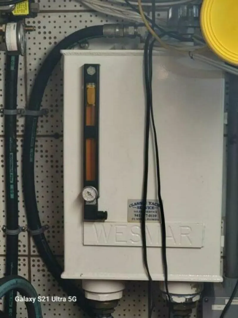 Slide: The Image of Marine Trader Wide Body 1987 - 4537970