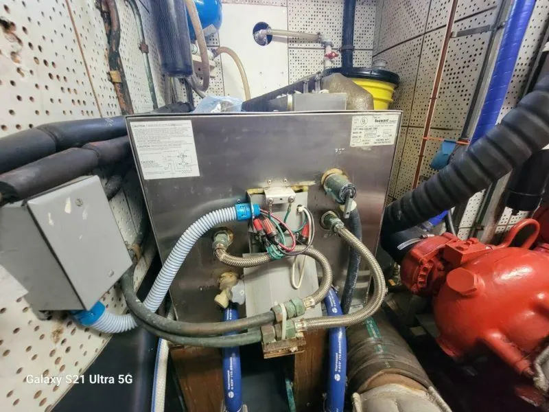 Slide: The Image of Marine Trader Wide Body 1987 - 4537973