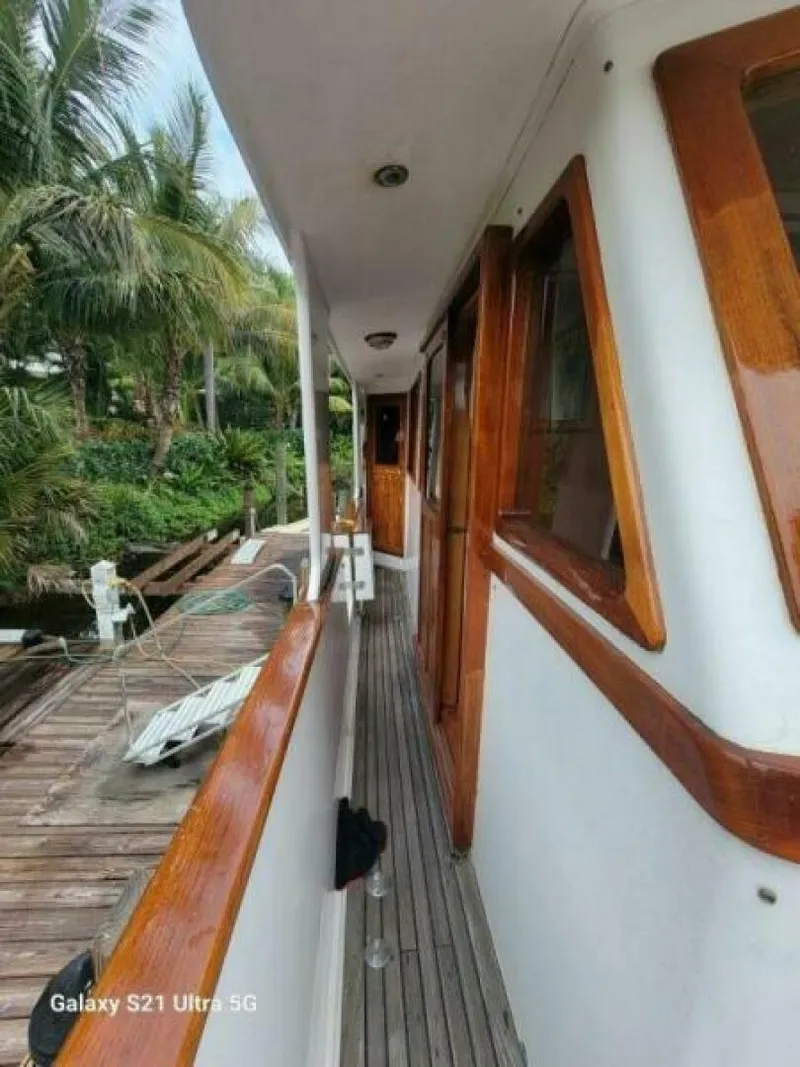 Slide: The Image of Marine Trader Wide Body 1987 - 4537873