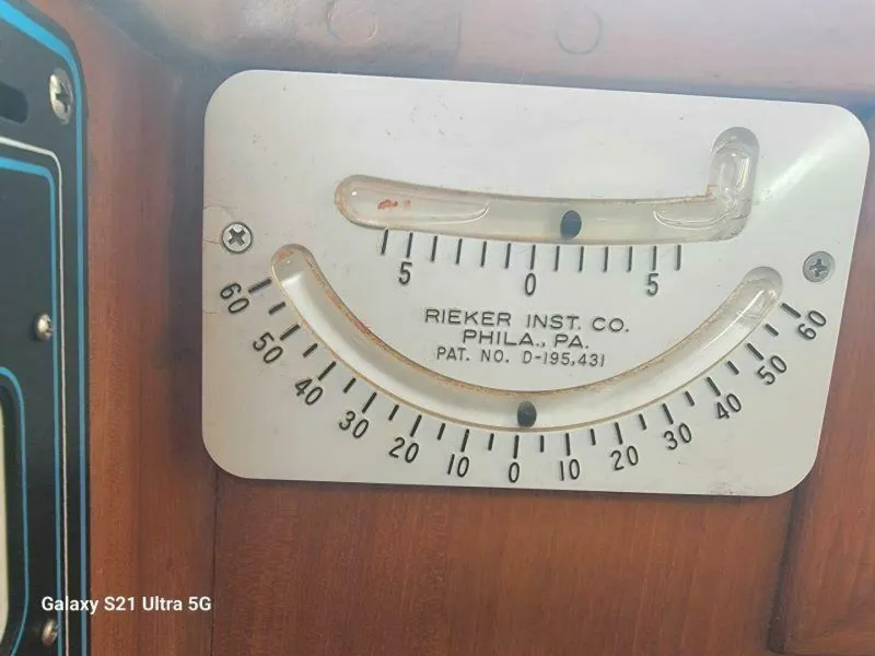 Slide: The Image of Marine Trader Wide Body 1987 - 4537890