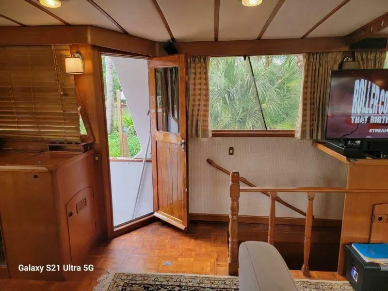 Slide: The Image of Marine Trader Wide Body 1987 - 4537917