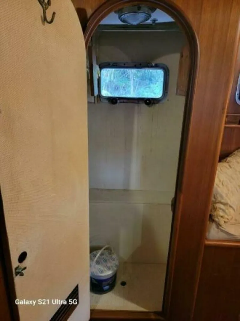 Slide: The Image of Marine Trader Wide Body 1987 - 4537931