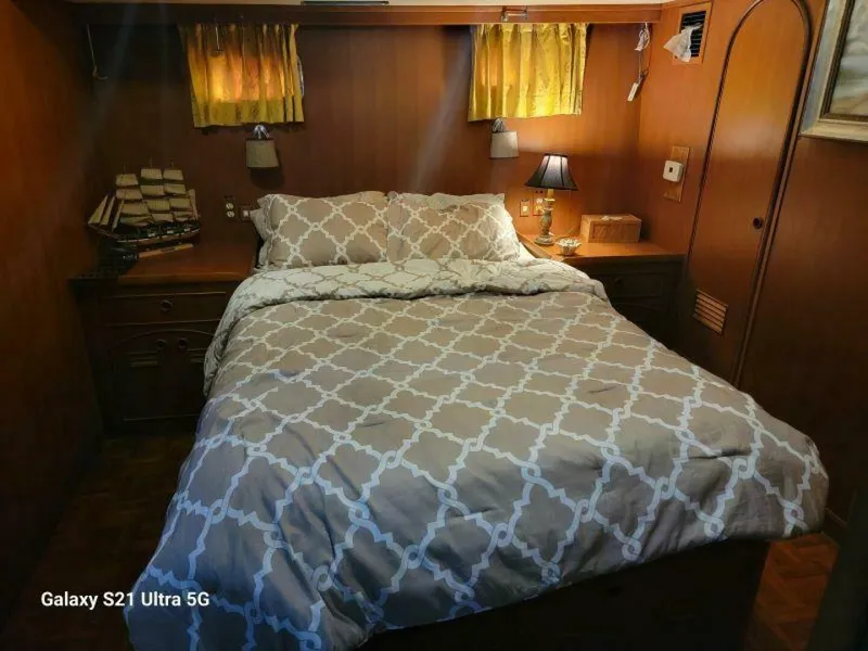 Slide: The Image of Marine Trader Wide Body 1987 - 4537944