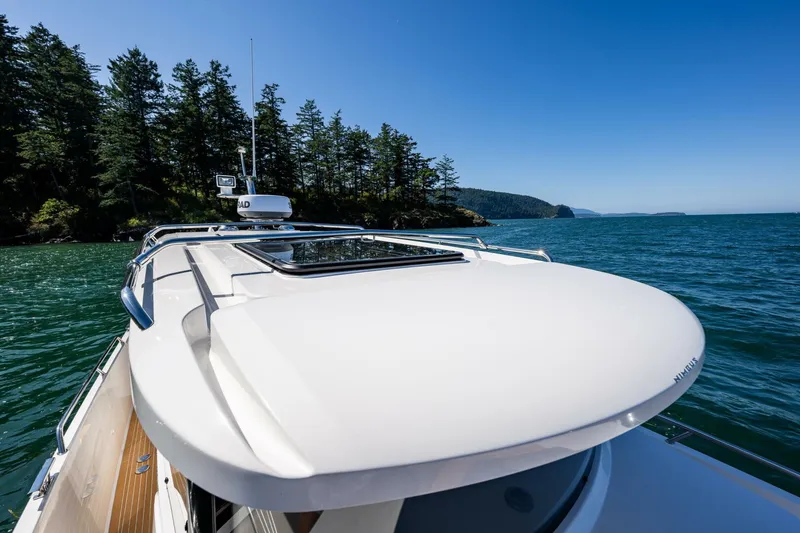 Slide: The Image of Nimbus C9 2024 - 4624669