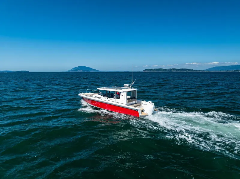 Slide: The Image of Nimbus C9 2024 - 4624690