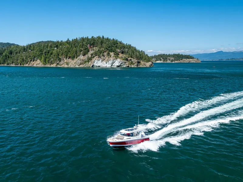 Slide: The Image of Nimbus C9 2024 - 4624687