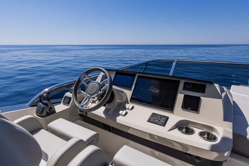 Slide: The Image of 2026 56 Absolute Flybridge - Sistership Flybridge - 4543102