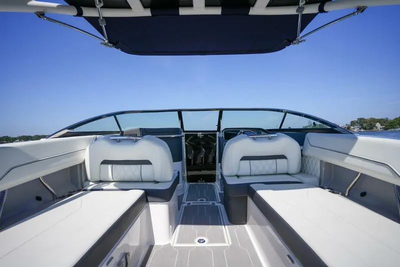 Slide: The Image of Regal LX6 2023 - 4631491