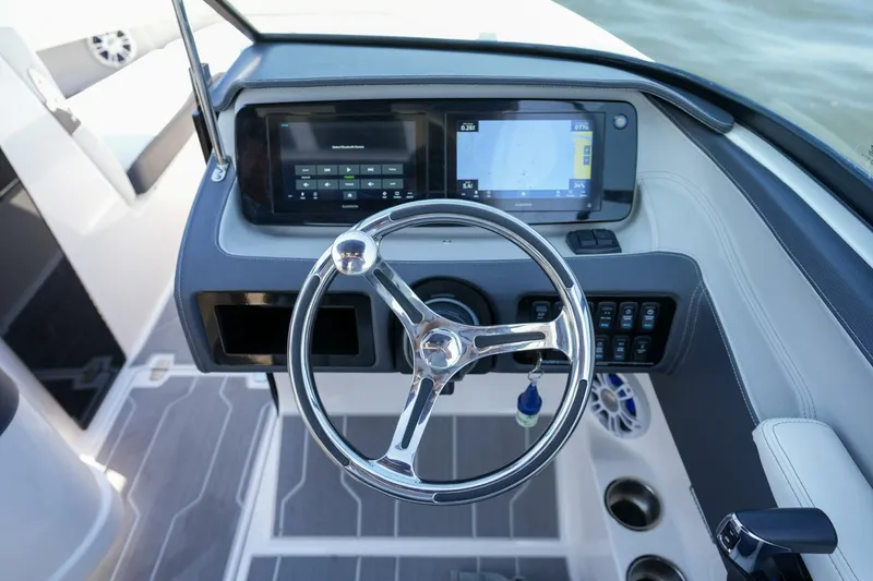 Slide: The Image of Regal LX6 2023 - 4631496