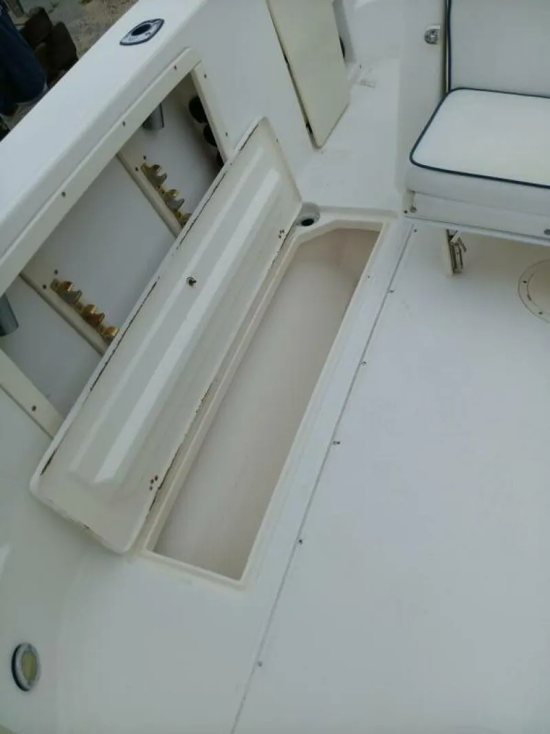 Slide: The Image of Mako 252 2003 - 4544058