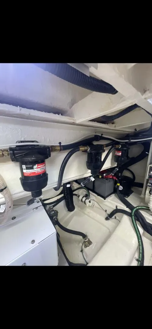 Slide: The Image of Sea Ray 37 2022 - 4544571