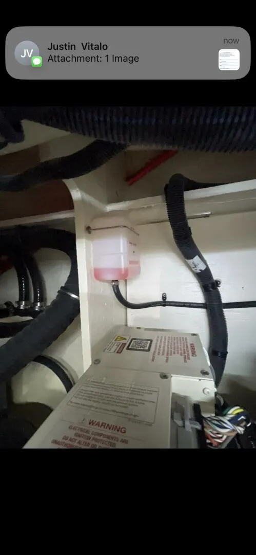 Slide: The Image of Sea Ray 37 2022 - 4544622