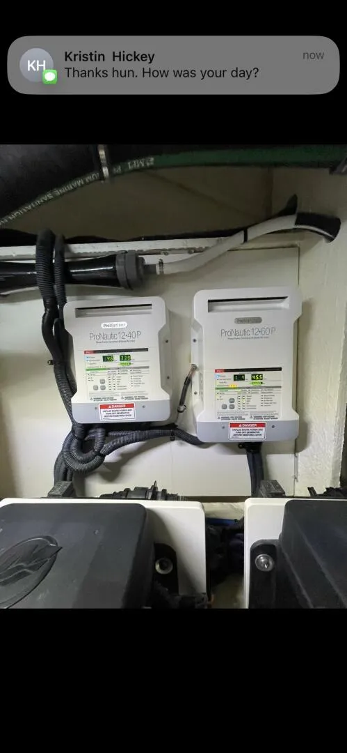 Slide: The Image of Sea Ray 37 2022 - 4544631