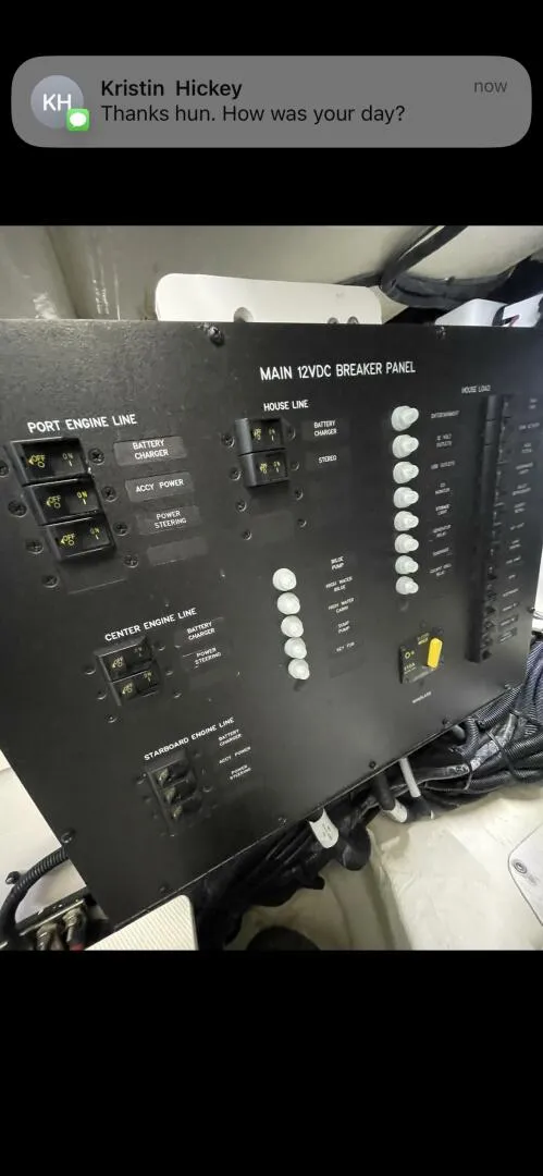 Slide: The Image of Sea Ray 37 2022 - 4544632