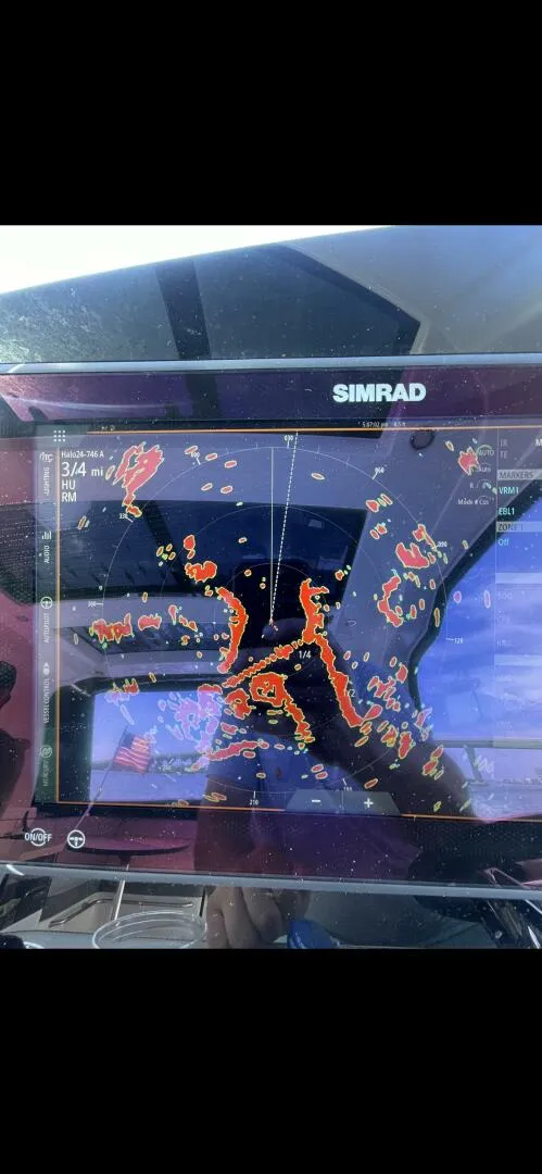 Slide: The Image of Sea Ray 37 2022 - 4544659