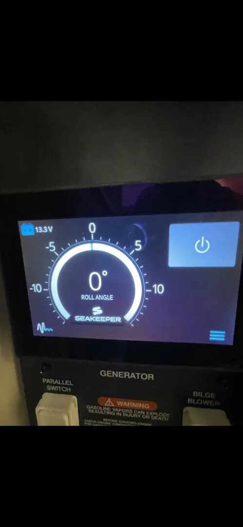 Slide: The Image of Sea Ray 37 2022 - 4544685