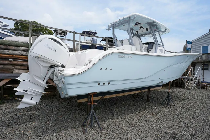 Slide: The Image of Sea Fox 328 Commander 2025 - 4584522