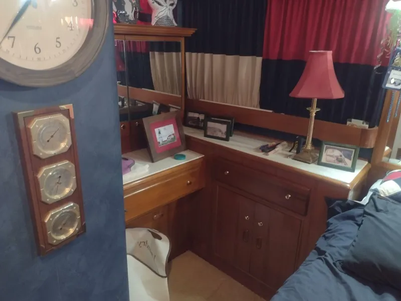 Slide: The Image of Paddy Wagon  aft cabin - 4564831