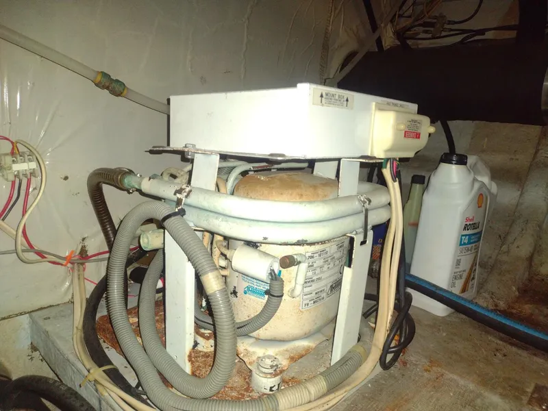 Slide: The Image of Paddy Wagon  AC - 4564860