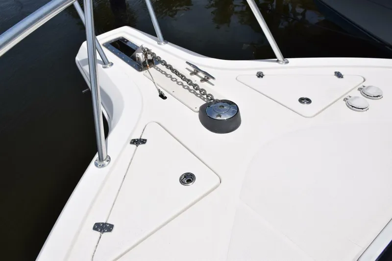 Slide: The Image of Pulpit, Windlass, Rode Locker    - 4549417