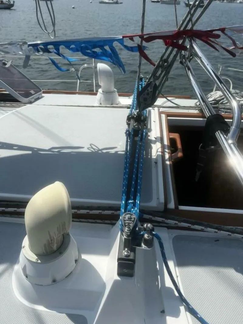 Slide: The Image of Main Sheet Traveler - 4552992