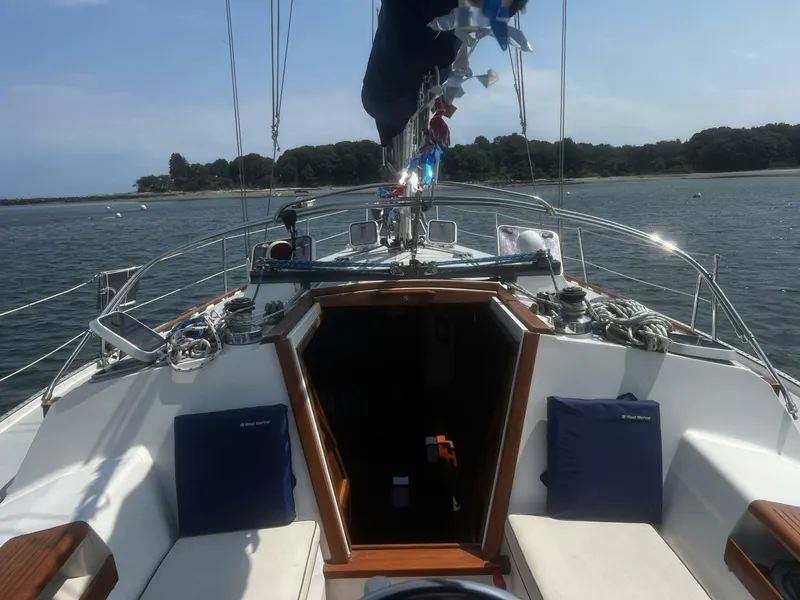 Slide: The Image of Companionway Entry - 4552968