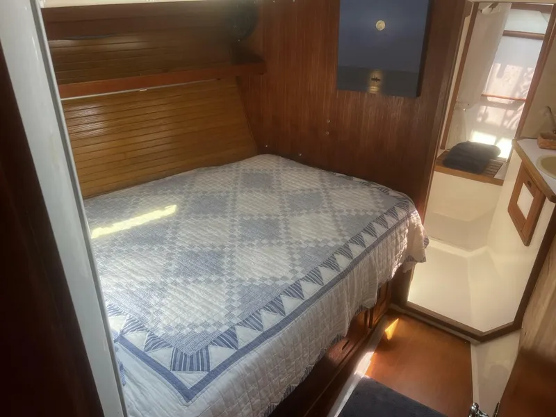 Slide: The Image of Master Stateroom W Ensuite Head - 4552999