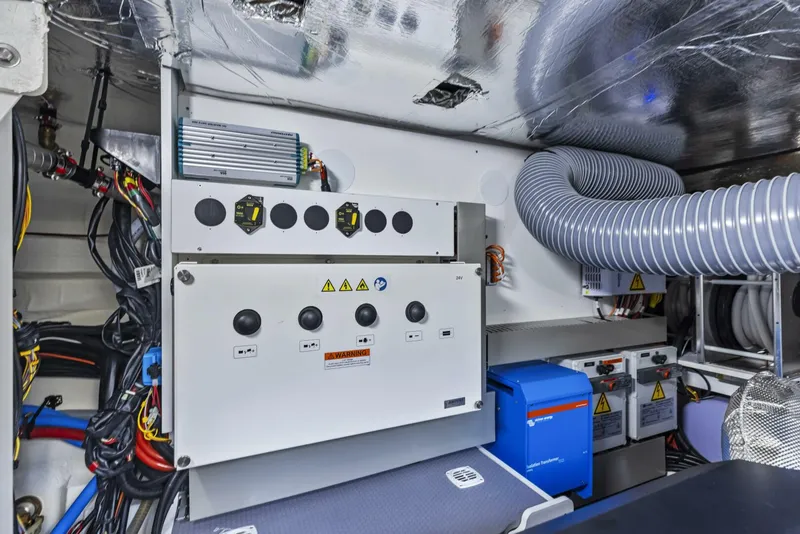 Slide: The Image of 2026 Prestige F5.7 Flybridge - Engine Room - 5618283