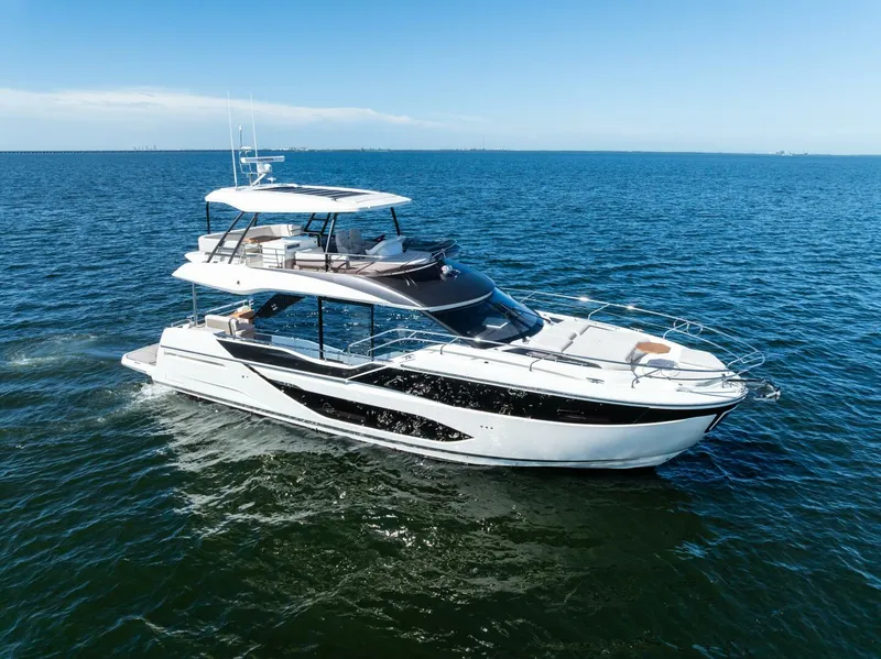Slide: The Image of 2026 Prestige F5.7 Flybridge - Bow 3/4 Starboard - 5618240