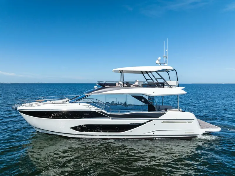 Slide: The Image of 2026 Prestige F5.7 Flybridge - Port - 5618248