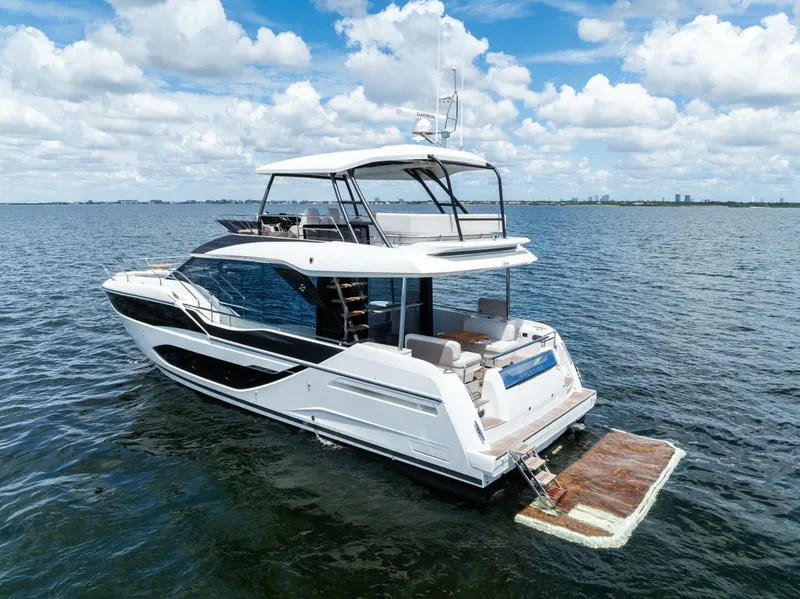 Slide: The Image of 2026 Prestige F5.7 Flybridge - Stern 3/4 Port - 5618251