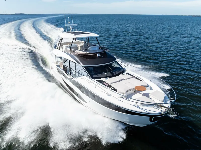 Slide: The Image of 2026 Prestige F5.7 Flybridge - Bow 3/4 Starboard - 5618233