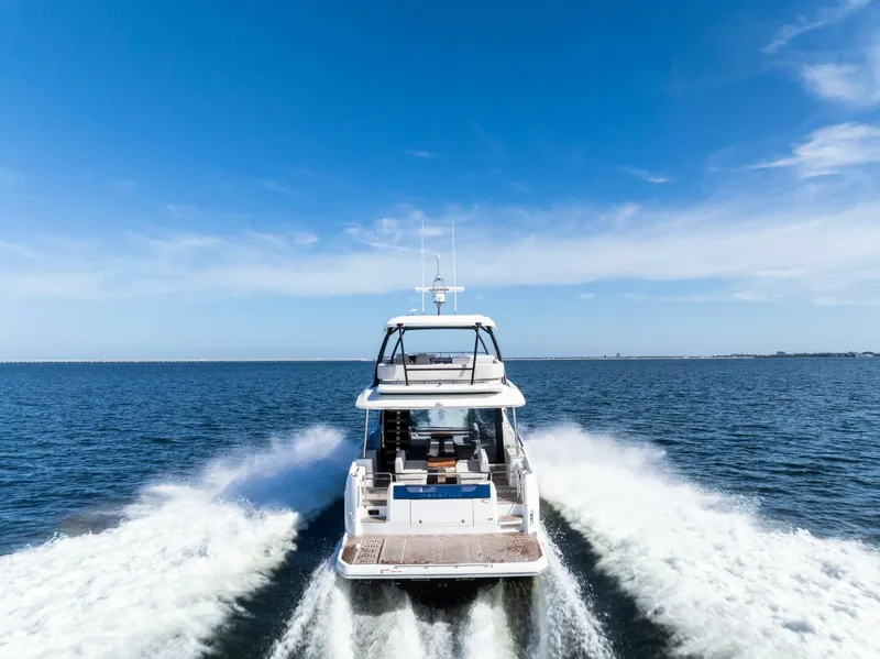Slide: The Image of 2026 Prestige F5.7 Flybridge - Stern - 5618230