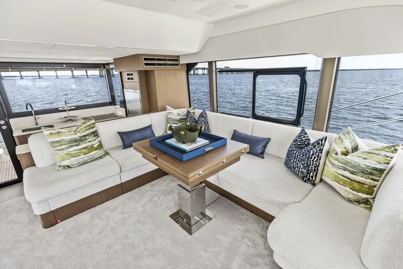Slide: The Image of 2026 Prestige F5.7 Flybridge - Dinette - 5618258