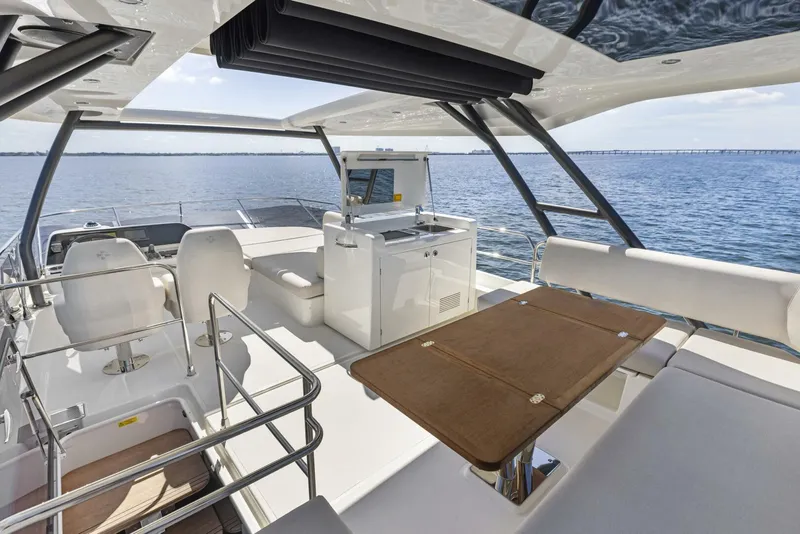 Slide: The Image of 2026 Prestige F5.7 Flybridge - Flybridge - 5618371