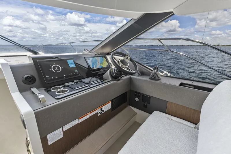 Slide: The Image of 2026 Prestige F5.7 Flybridge - Helm - 5618264