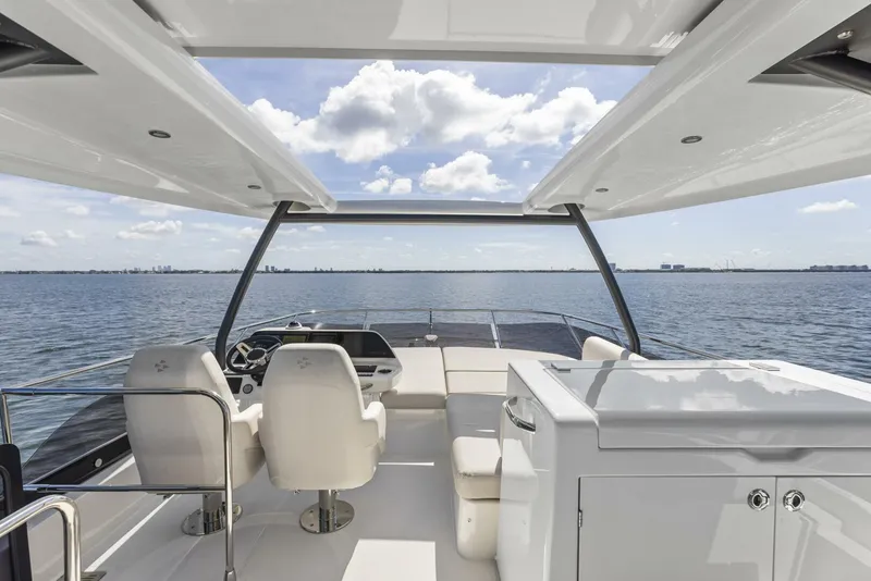 Slide: The Image of 2026 Prestige F5.7 Flybridge - Flybridge - 5618373