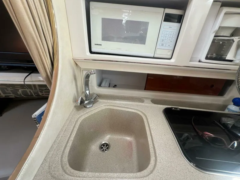 Slide: The Image of Monterey 302 Cruiser 2000 - 4553995