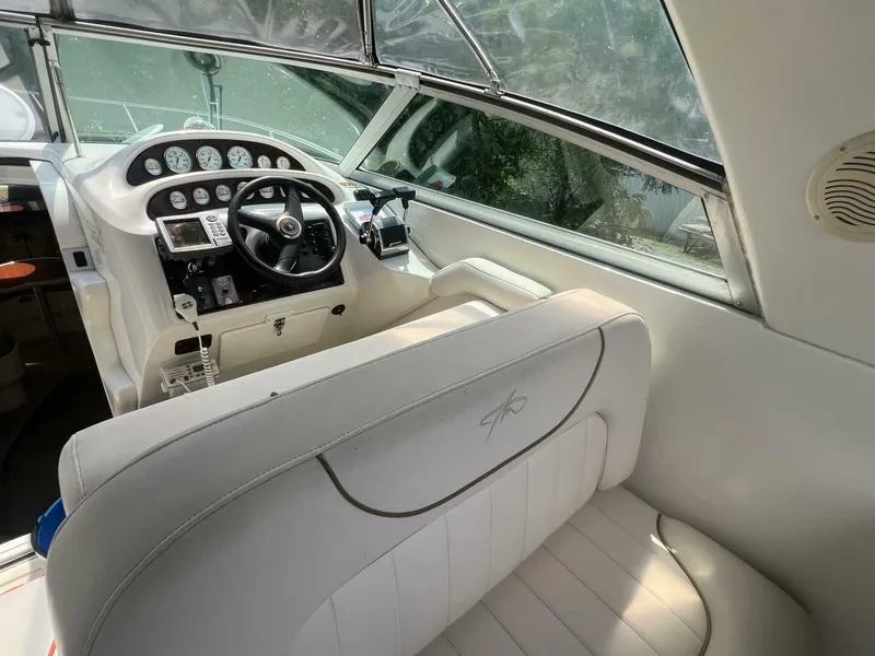 Slide: The Image of Monterey 302 Cruiser 2000 - 4554018