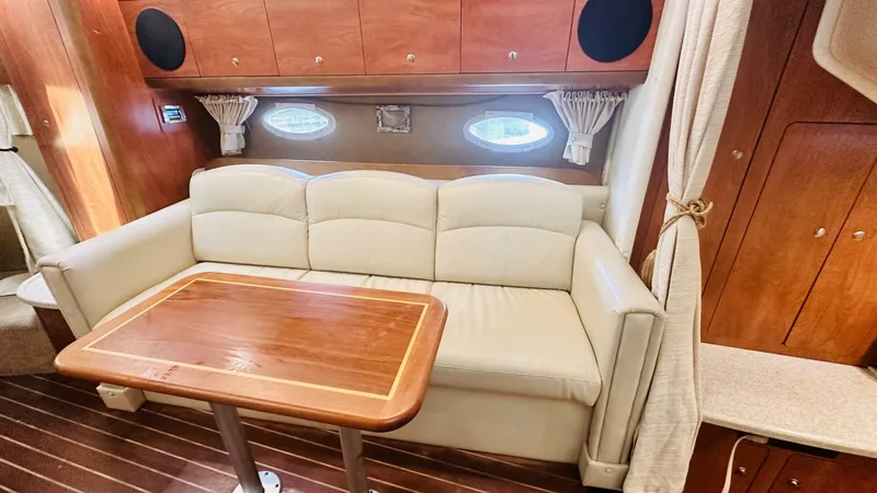 Slide: The Image of Rinker 350 Express Cruiser 2007 - 4555896