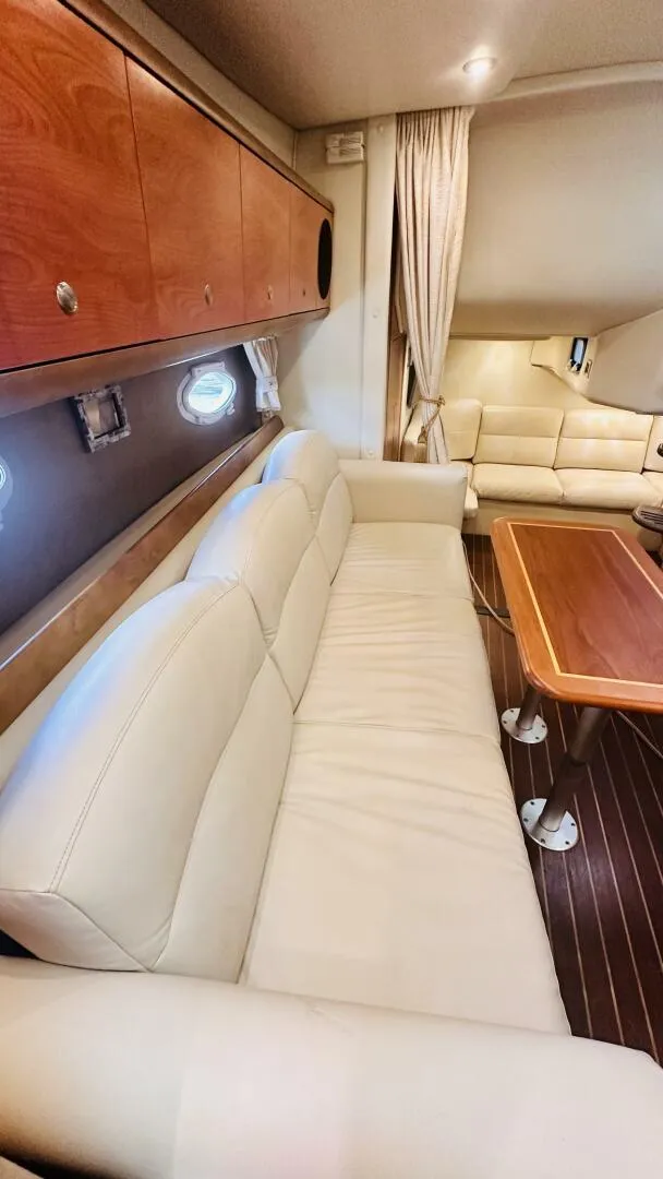 Slide: The Image of Rinker 350 Express Cruiser 2007 - 4555897