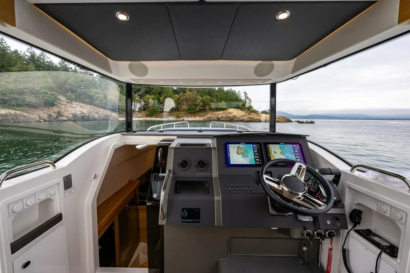 Slide: The Image of Nimbus C11 2024 - 5775480