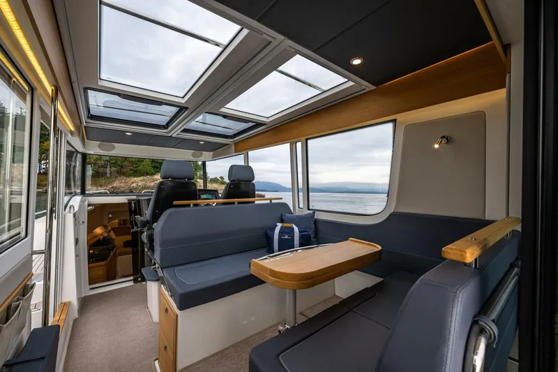 Slide: The Image of Nimbus C11 2024 - 5775488