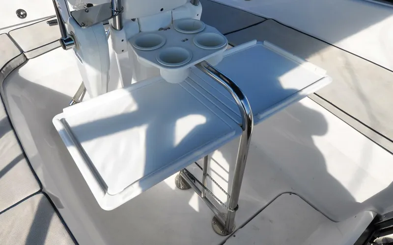 Slide: The Image of Hunter 45CC   Coralee   Offered For Sale629 - 4556594