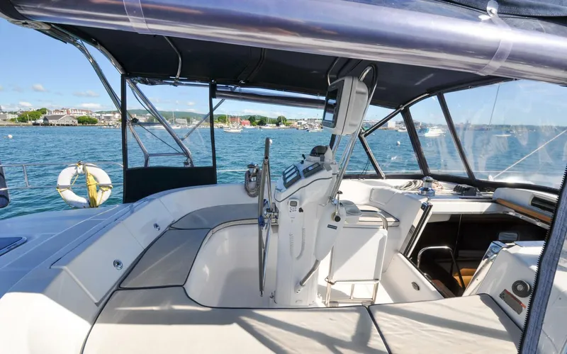 Slide: The Image of Hunter 45CC   Coralee   Offered For Sale720 - 4556369