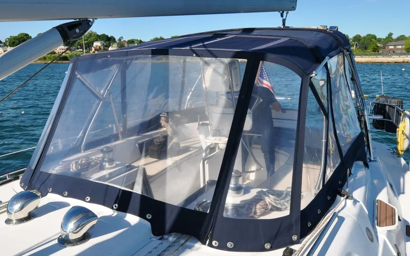 Slide: The Image of Hunter 45CC   Coralee   Offered For Sale592 - 4556617