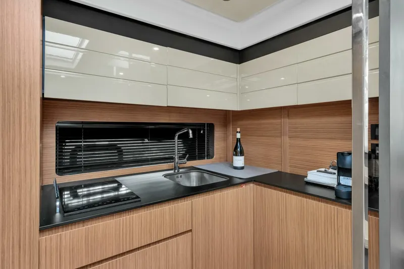 Slide: The Image of 2016 Azimut 43 - 4557807