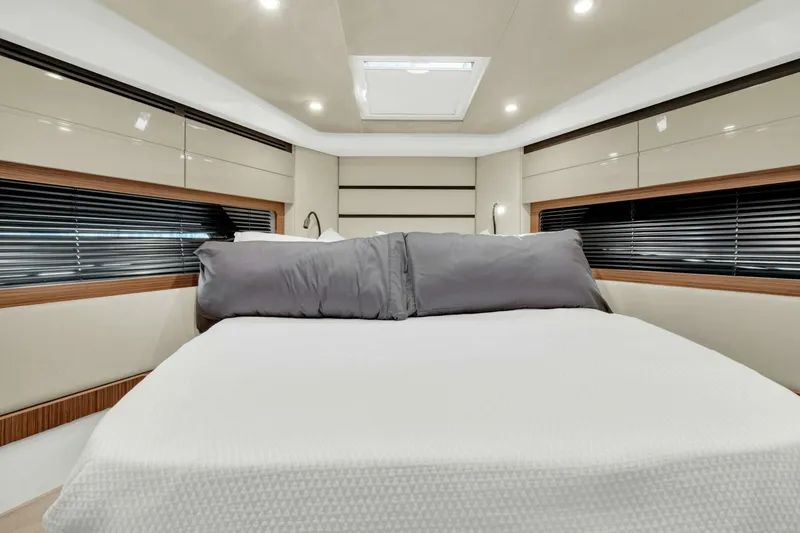 Slide: The Image of 2016 Azimut 43 - 4557810